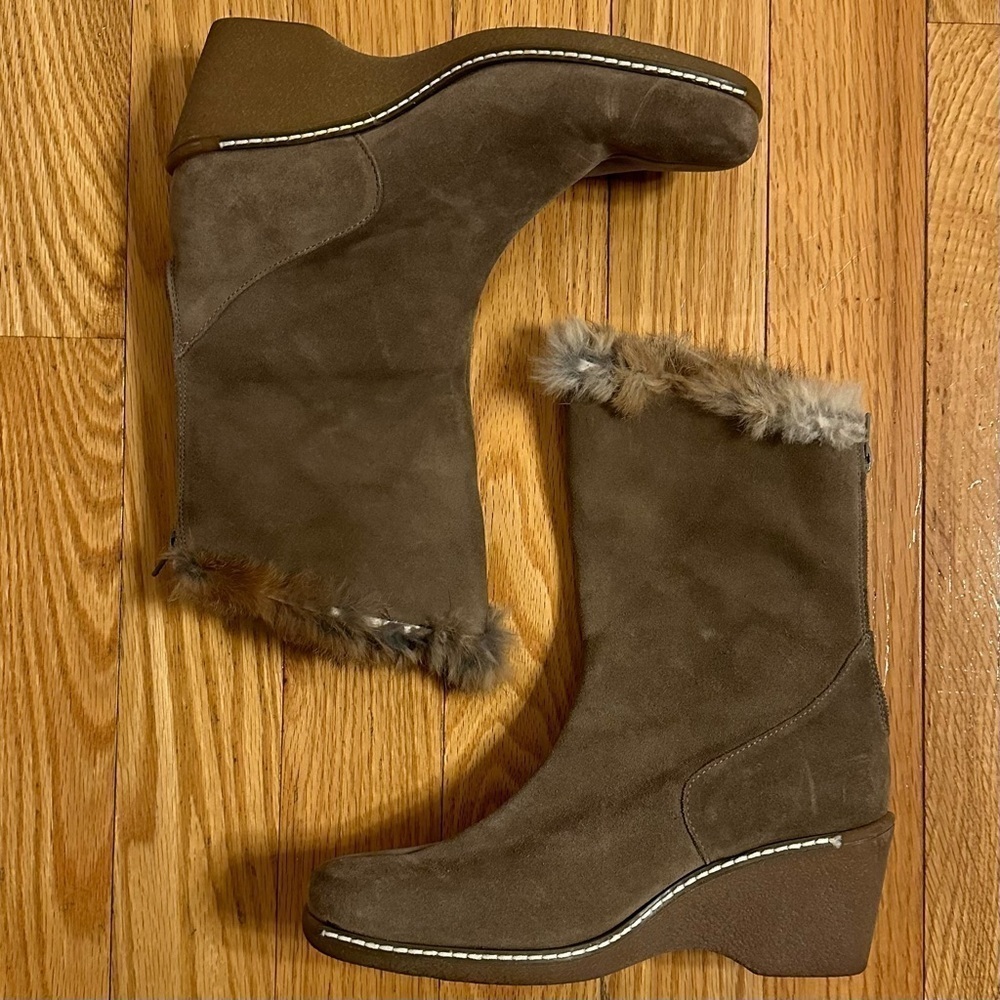 MAXINE of Canada Brown Tan Suede Wedge Real Fur Trim Boots Womens Sz 8